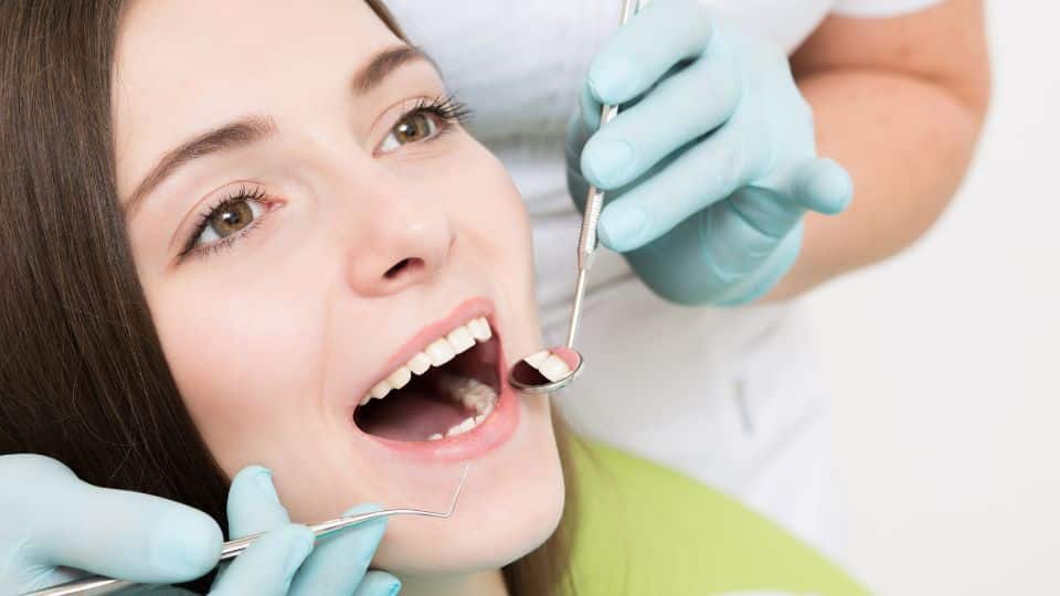האם טיפולי השיניים בטורקיה זולים יותר מבארץ?