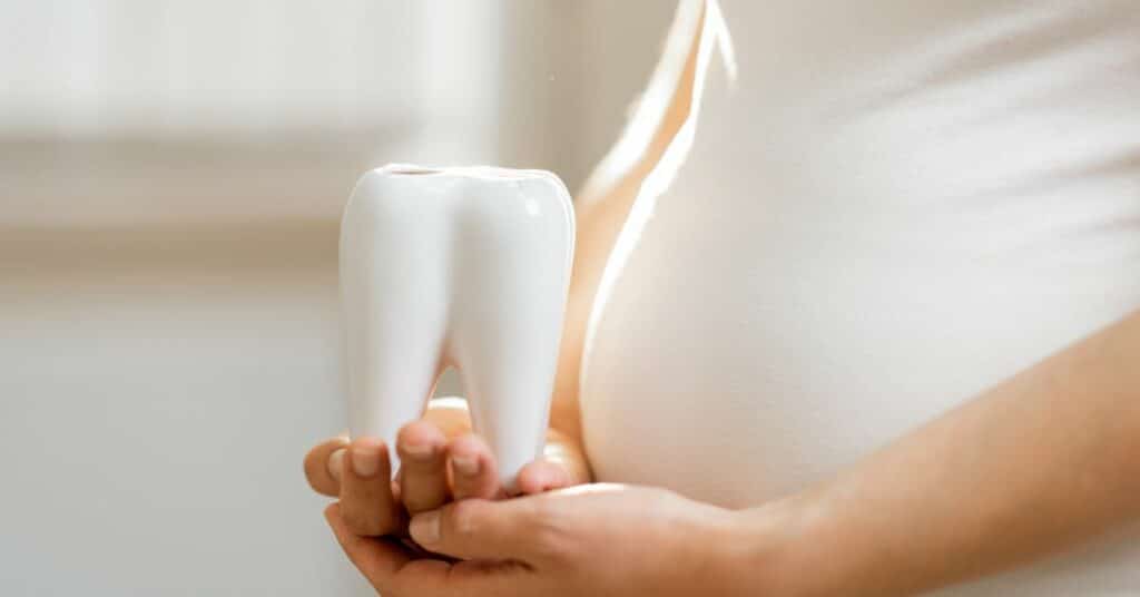 דברים שחשוב לזכור לפני קבלת טיפול שיניים בהריון